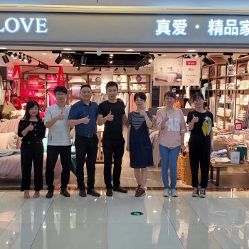 江苏高邮（世贸综合体集合店）闪耀亮相